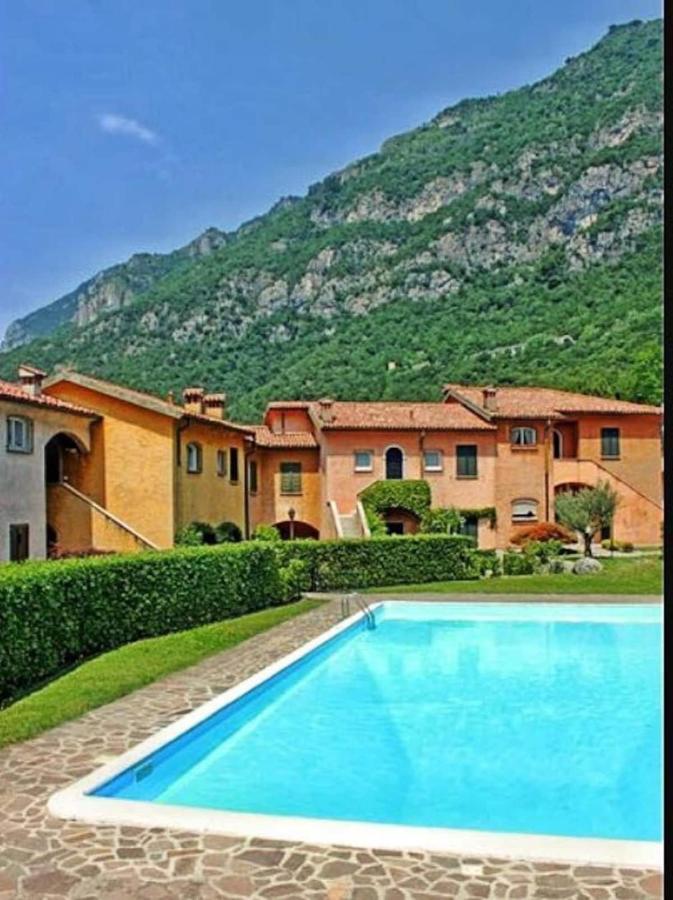 Residence I Prati Di Giussana Lierna Exteriör bild